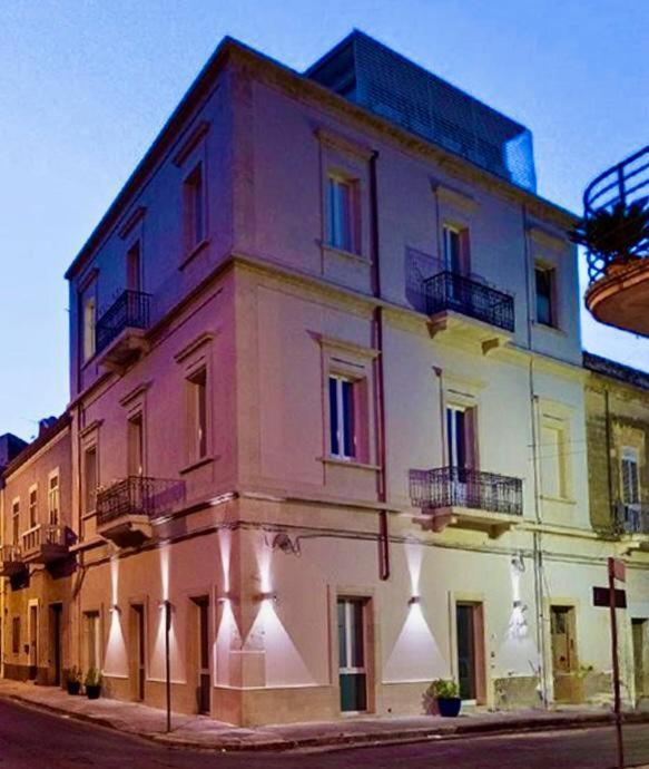 Il Palazzotto Luxury Suites Lecce Bagian luar foto